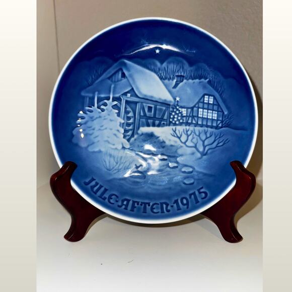 Bing & Grøndahl Christmas Plate Trio 1973–1975 | Copenhagen Porcelain Blue Set - Picture 2 of 8